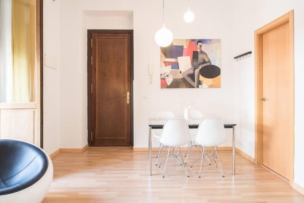 Pop Art, Apartamento Valvanera, Pleno Centro Sevilla Bagian luar foto